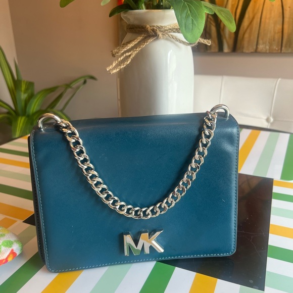 Beautiful Michael Kors, small bag in dark blue - Picture 3 of 3